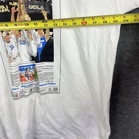 VTG Florida Gators 2006 NCAA Basketball Champions Newspaper Graphic Shirt Large - Picture 4 of 6
